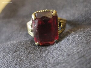 Перстень с винным камнем