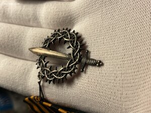 Знак Кубанского Ледяного похода в монтировке