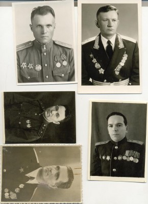 235 фотографий с наградами, знаками
