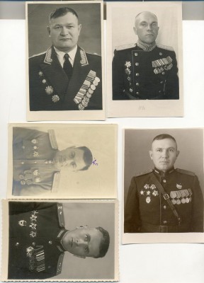 235 фотографий с наградами, знаками
