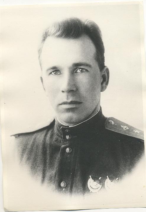 235 фотографий с наградами, знаками