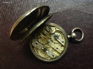 Карманные часы с резным механизмом Серебро