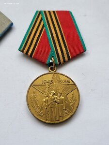 40 лет для иностранцев.