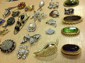 28 брошек из бабушкиной шкатулки Бижутерия