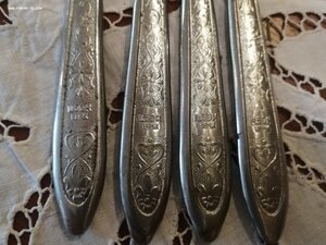 Набор Ножей, для пролетариата. Цена 200 р.