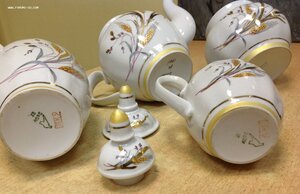 Набор-Чайник,кофейник,сахарница,сливочник Дулево