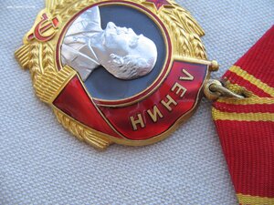 Орден Ленина на женщину. Документ.