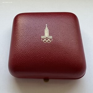 100 рублей 1979 года «Спортзал Дружба» Коробочка, сертификат