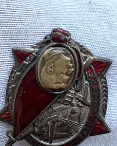Знак «Ударнику первой пятилетки» Сталин, 1930е
