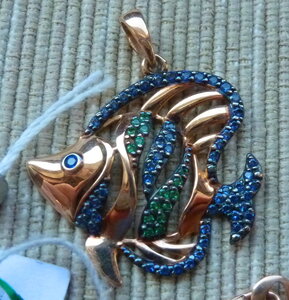 Подвески разные золото 585 .