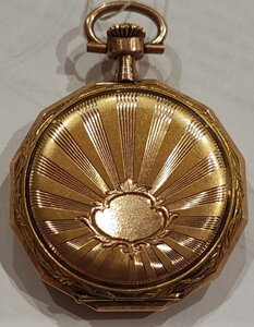 Золотые кулонные часы 56 пр