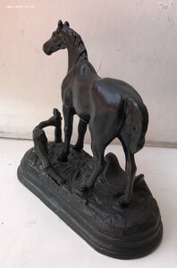 Чугунная статуэтка Лошадь у изгороди. Конь. Касли. СЧЛЗ.