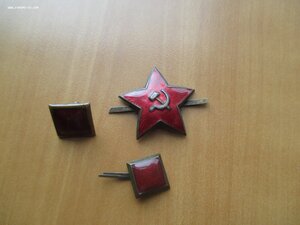 Звездочка и две петлицы ранние