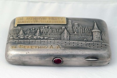 Красивый наградной Портсигар на ГЕРОЯ, серебро с позолотой
