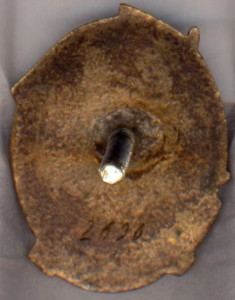 Отличник золотоплат.пром-ти и Дальстроя на доках на одного