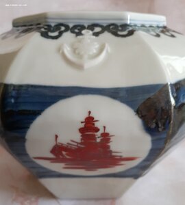 Япония. Ваза от Министерства ВМФ в память войны с Китаем