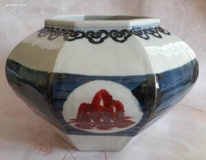 Япония. Ваза от Министерства ВМФ в память войны с Китаем