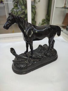 Статуэтка Конь у плетня с седлом. Чугун .СССР. СЧЛЗ