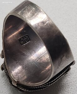 3 старинных серебряных женских перстня.