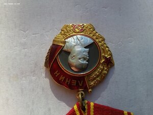 Ленин 28335 битый