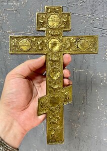 Большой редкий крест-распятие.