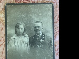 Старинная Фотография Мужчины Чиновник? Пожарник? Кто он?