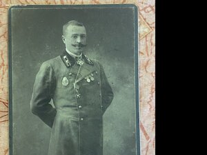 Старинная Фотография Мужчины Чиновник? Пожарник? Кто он?