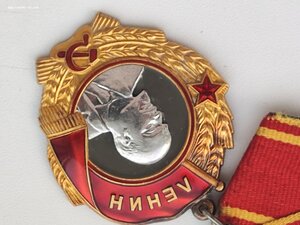 Ленин с орденской
