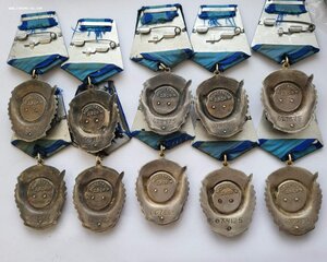 10 трудовиков "детский почерк" или крупный бор.