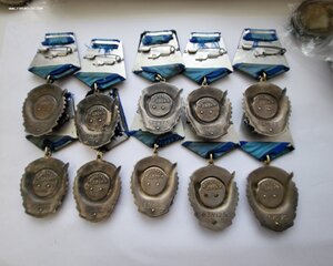 10 трудовиков "детский почерк" или крупный бор.