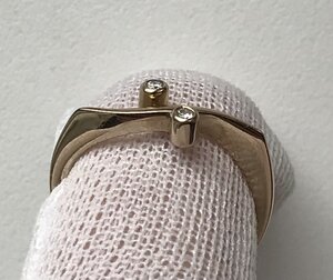 Женское золотое кольцо 750 пробы с бриллиантами