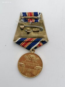 8 разных знаков + 4 колодки
