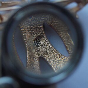 Советская золотая брошь, Кленовый лист 583 пр.