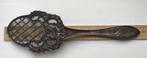 Красивая ажурная серебряная лопатка для торта. Серебро 875