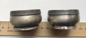 Две серебряных солонки. Серебро 875 пробы со звездой.