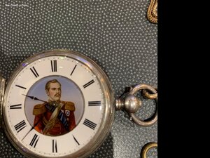 Карманные часы с портретом.Tobias