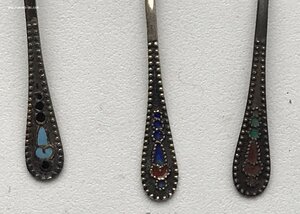 Пять серебряных ложечек для солонок. Золочение, эмаль. 875пр