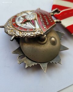 Бкз 123107 Летчик раненный посадил подбитый самолет.