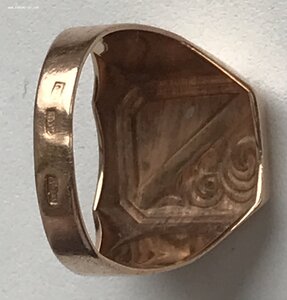 Массивная мужская золотая печатка СССР. Золото 585 проба