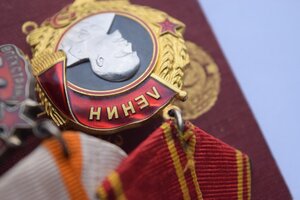 Ленин 127669 и ЗП 65400 на доке