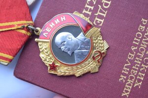 Ленин 127669 и ЗП 65400 на доке