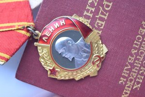 Ленин 127669 и ЗП 65400 на доке