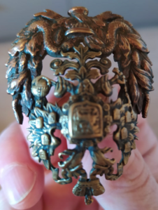 Знак медицинского училища с документом