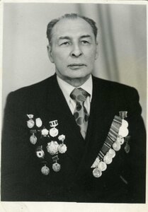 Невский.Побег Бухенвальд. Ком.партизанского отряда во Франци