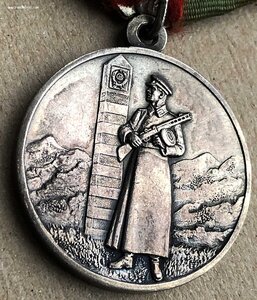 Погранец серебро - 1 тип,  плоское ухо!