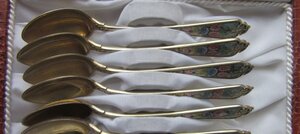 Шесть кофейных ложечек (-Курлюковъ. Эмаль-)