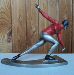 Конькобежка, фигуристка, фигурное катание. Силумин