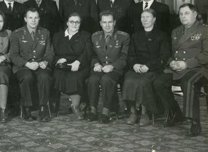 Ю.А.ГАГАРИНА,Г.С.ТИТОВ, ПОКРЫШКИН В КРЕМЛЕ. 1962 ГОД