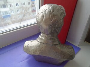 Бюст Лермонтова