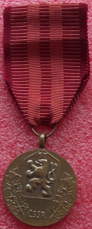 медали и военный крест 1939г.,Чехословакия